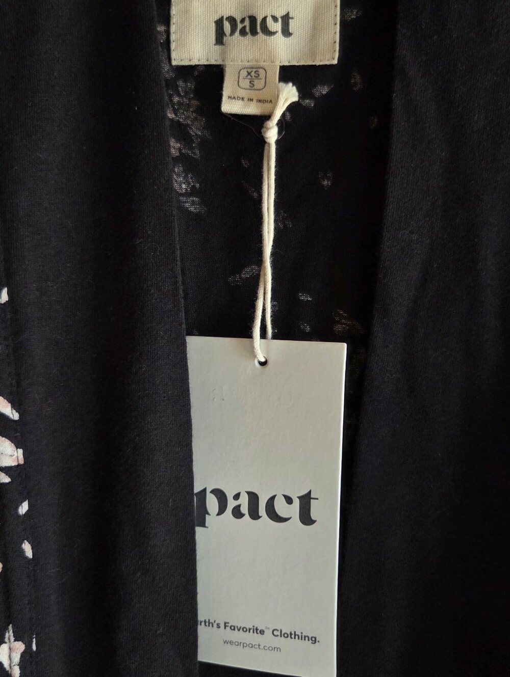❗️NWT-Pact Black Floral Kimono Jacket with Pale Pink Burst Print - Picture 2 of 3